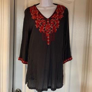 Tru Luxe India Embroidered Slub Rayon Boho Floral Relaxed-Fit Longline Tunic Top